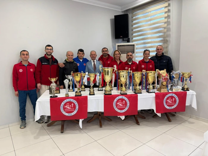 AK Parti&rsquo;den Zeytinburnu&rsquo;nda Yoğun Mesai