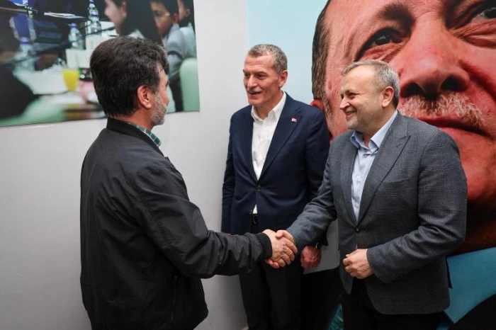 AK Parti Deneyimli Mahalle başkanlarıyla istişare etti