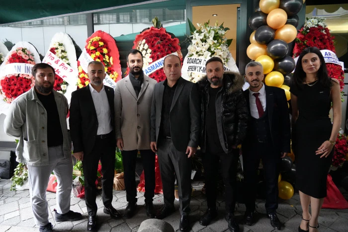 Altın Emlak Zeytinburnu Şubesine G&ouml;rkemli A&ccedil;ılış