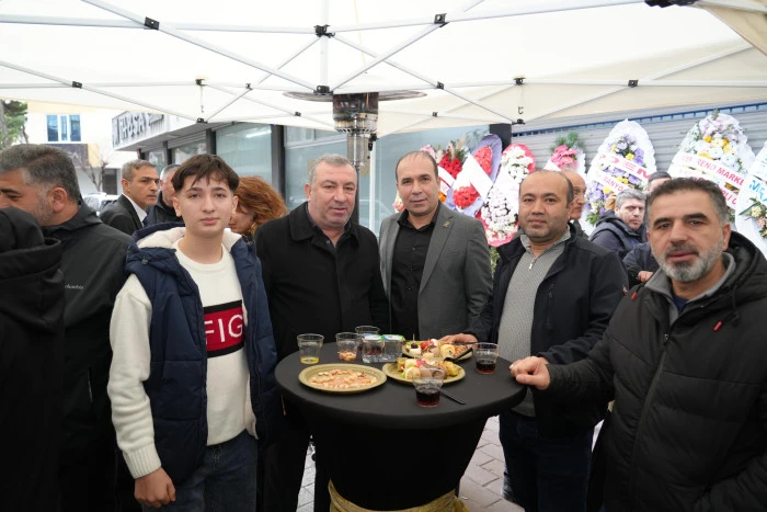 Altın Emlak Zeytinburnu Şubesine G&ouml;rkemli A&ccedil;ılış