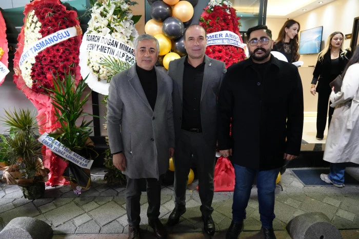 Altın Emlak Zeytinburnu Şubesine G&ouml;rkemli A&ccedil;ılış