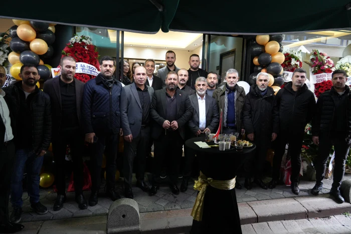 Altın Emlak Zeytinburnu Şubesine G&ouml;rkemli A&ccedil;ılış