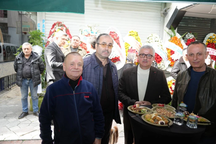 Altın Emlak Zeytinburnu Şubesine G&ouml;rkemli A&ccedil;ılış