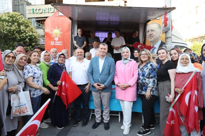 AK Parti Zeytinburnu İl&ccedil;e Başkanlığı&rsquo;ndan Aşure İkramı
