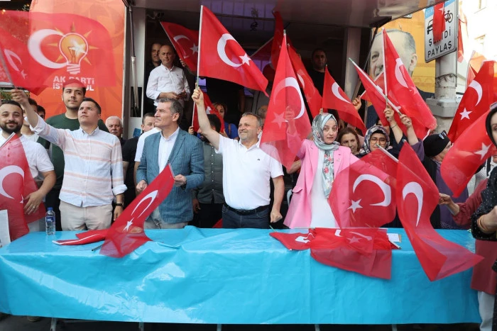 AK Parti Zeytinburnu İl&ccedil;e Başkanlığı&rsquo;ndan Aşure İkramı
