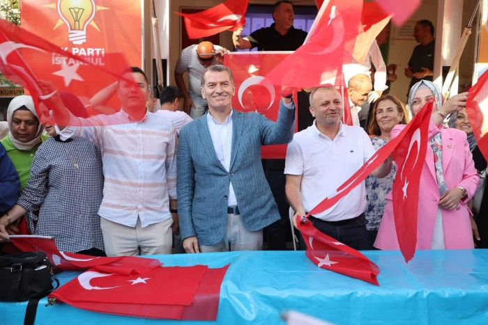 AK Parti Zeytinburnu İl&ccedil;e Başkanlığı&rsquo;ndan Aşure İkramı