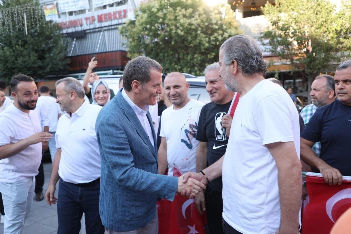 AK Parti Zeytinburnu İl&ccedil;e Başkanlığı&rsquo;ndan Aşure İkramı