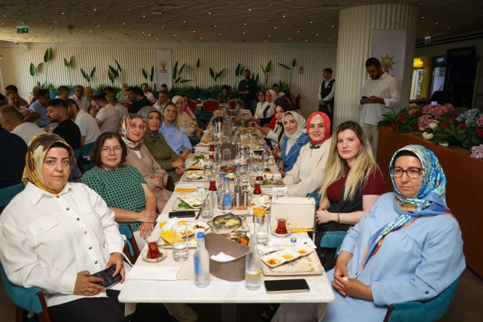 AK Parti 24 Yaşında