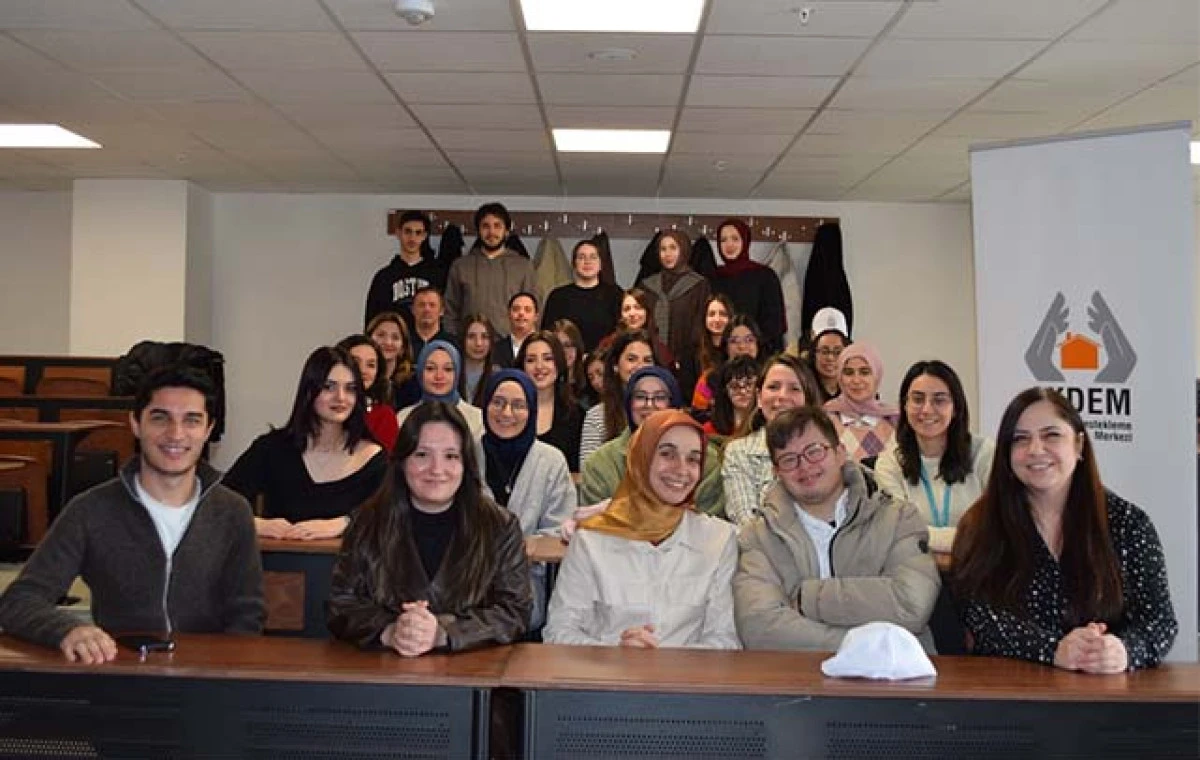 Down Sendromlu Gen&ccedil;ler Kamp&uuml;s Deneyimi Yaşadı