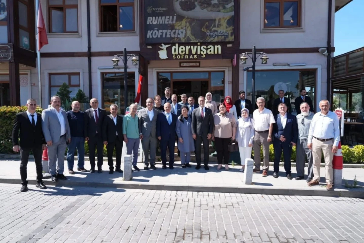 MHP İstanbul İl Başkanı Volkan Yılmaz Zeytinburnu Muhtarlarıyla Buluştu