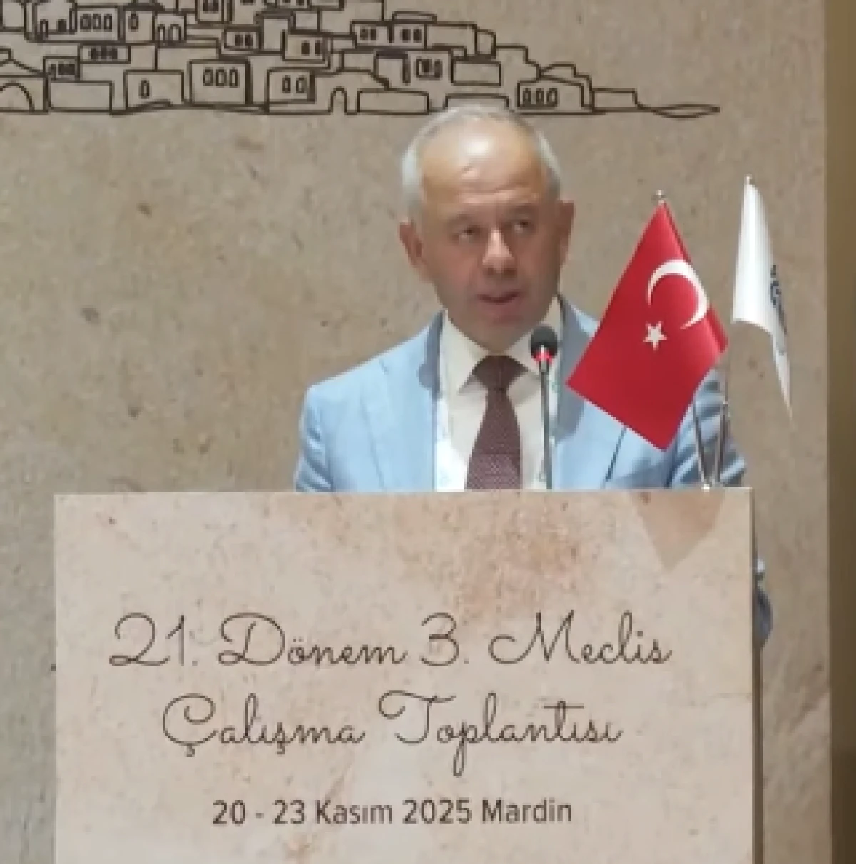 Uluocak Mardin&rsquo;de Kentsel D&ouml;n&uuml;ş&uuml;m&uuml;n Aksayan Noktalarını tek tek anlattı