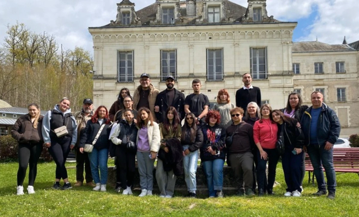 Zeytinburnu 75. Yıl Ortaokulu Avrupa&rsquo;da iz bıraktı